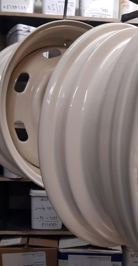 Car wheels painted oyster white