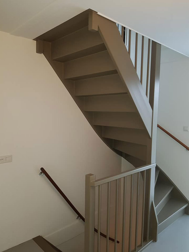 Staircase painted grey beige RAL 7006 colour