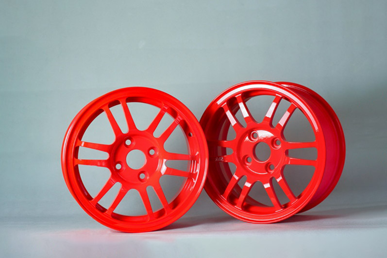 Luminous bright red wheels RAL 3026